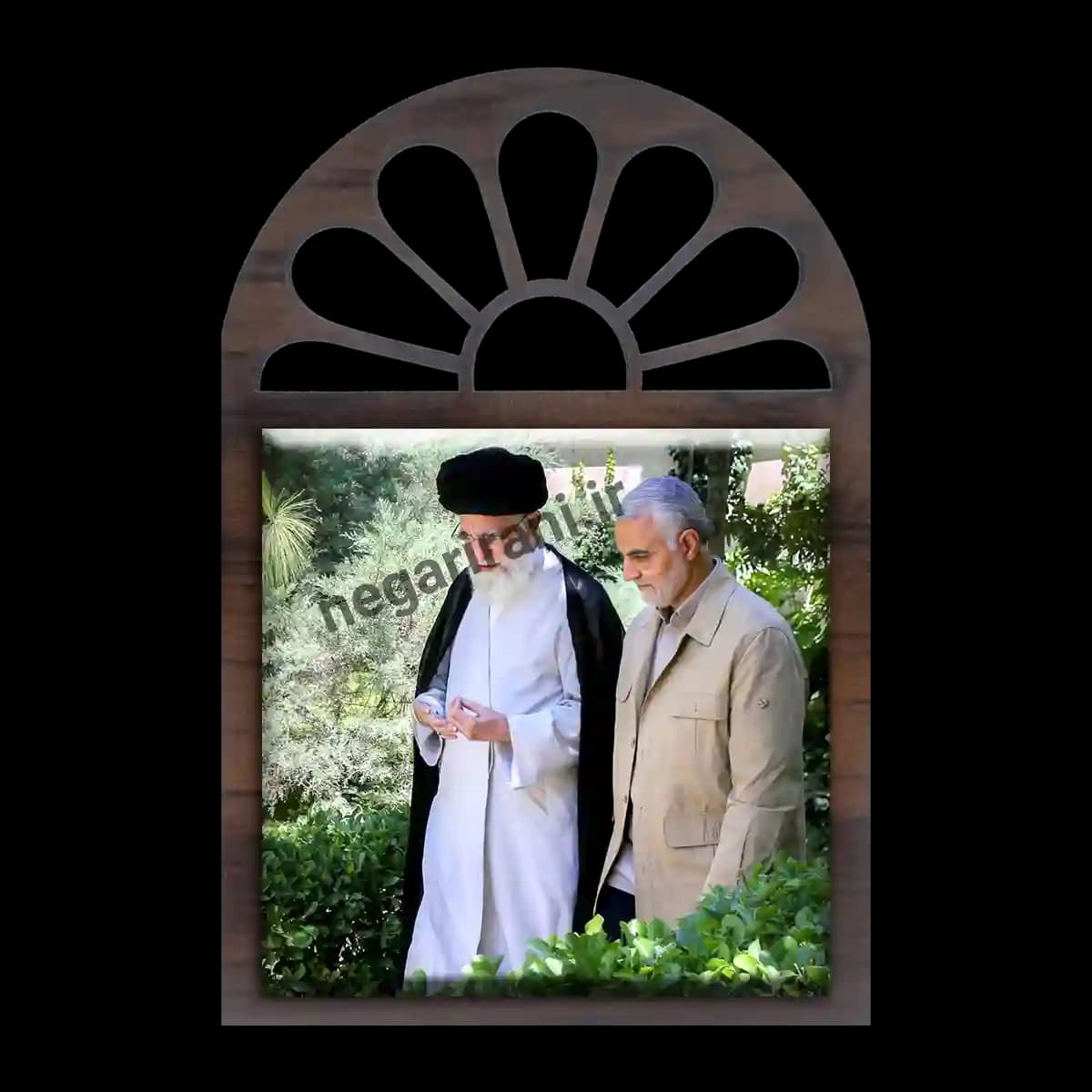 تندیس کاشی پنجره ای امام رهبری و حاج قاسم مدل 2ZG14