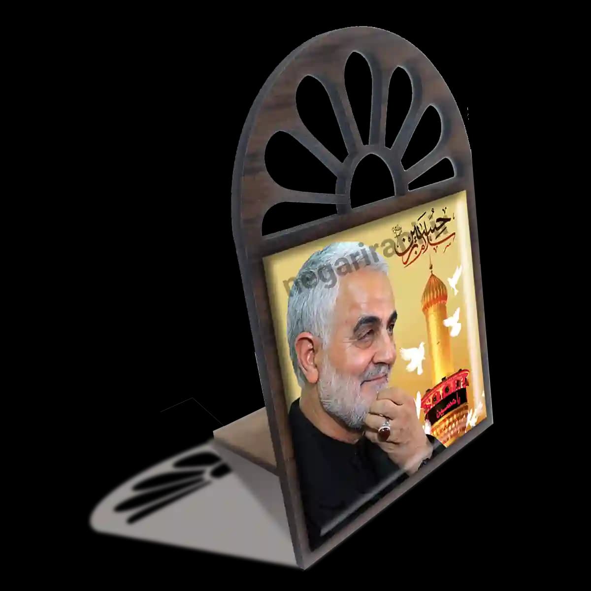 تندیس کاشی پنجره ای حاج قاسم و حرم امام رضا مدل 2ZG6 — تصویر ۴