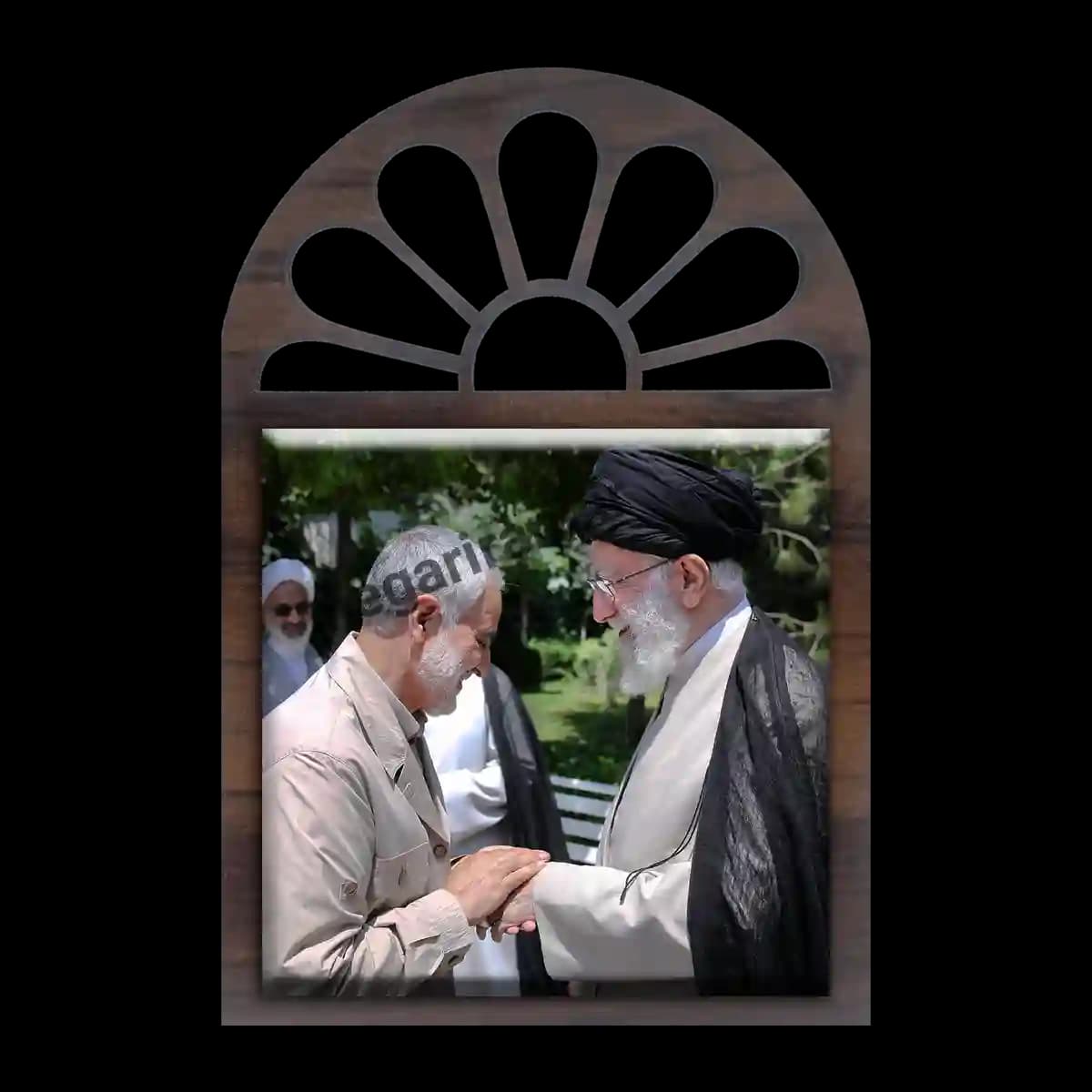 تندیس کاشی پنجره ای رهبری و حاج قاسم مدل 2ZG4