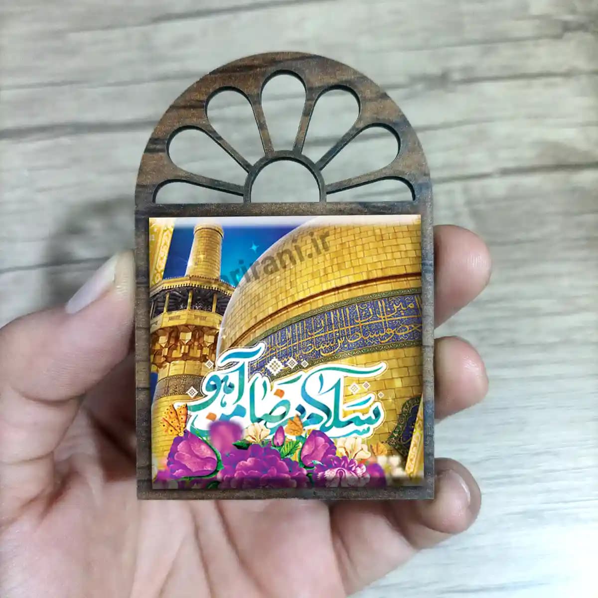 تندیس کاشی پنجره ای سلام بر ضامن آهو مدل 2K 22 — تصویر ۳