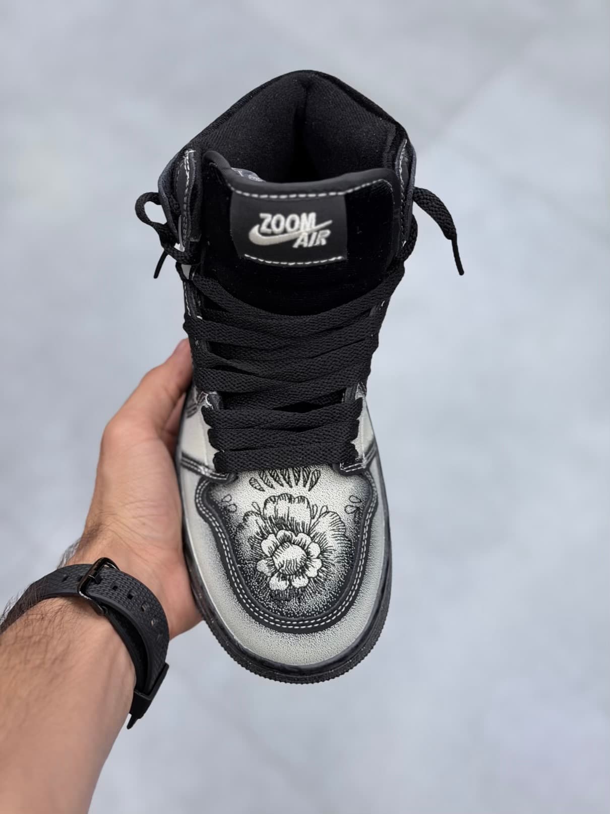 کتونی نایک جردن وان فامیلیا Nike Air Jordan 1 Familia — تصویر ۳