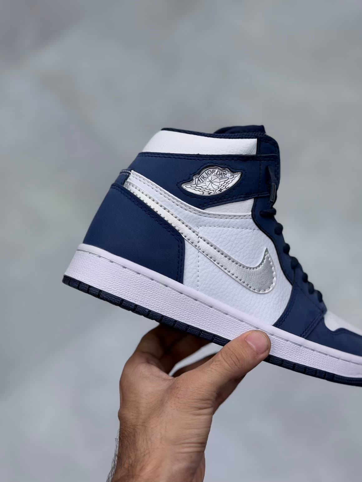 کتونی نایک جردن وان ساقدار سرمهای سفید (Nike Air Jordan 1 Midnight Navy) — تصویر ۵