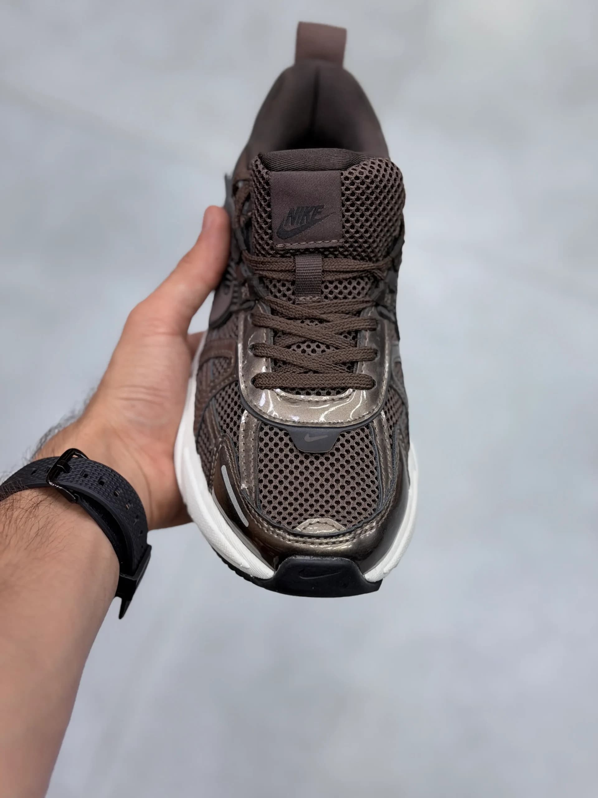 کتونی نایک وی تو کی مسی Nike V2K Run — تصویر ۳