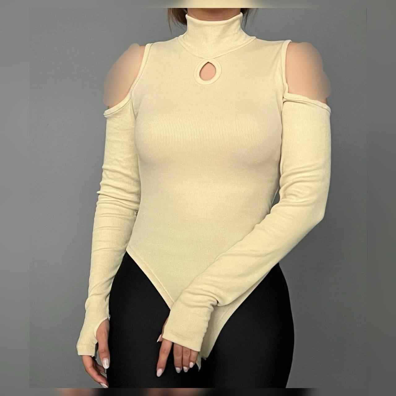 بادی سرشانه خالی یقه اشکی کد 583 (هر عدد 119/000 تومان) — تصویر ۳