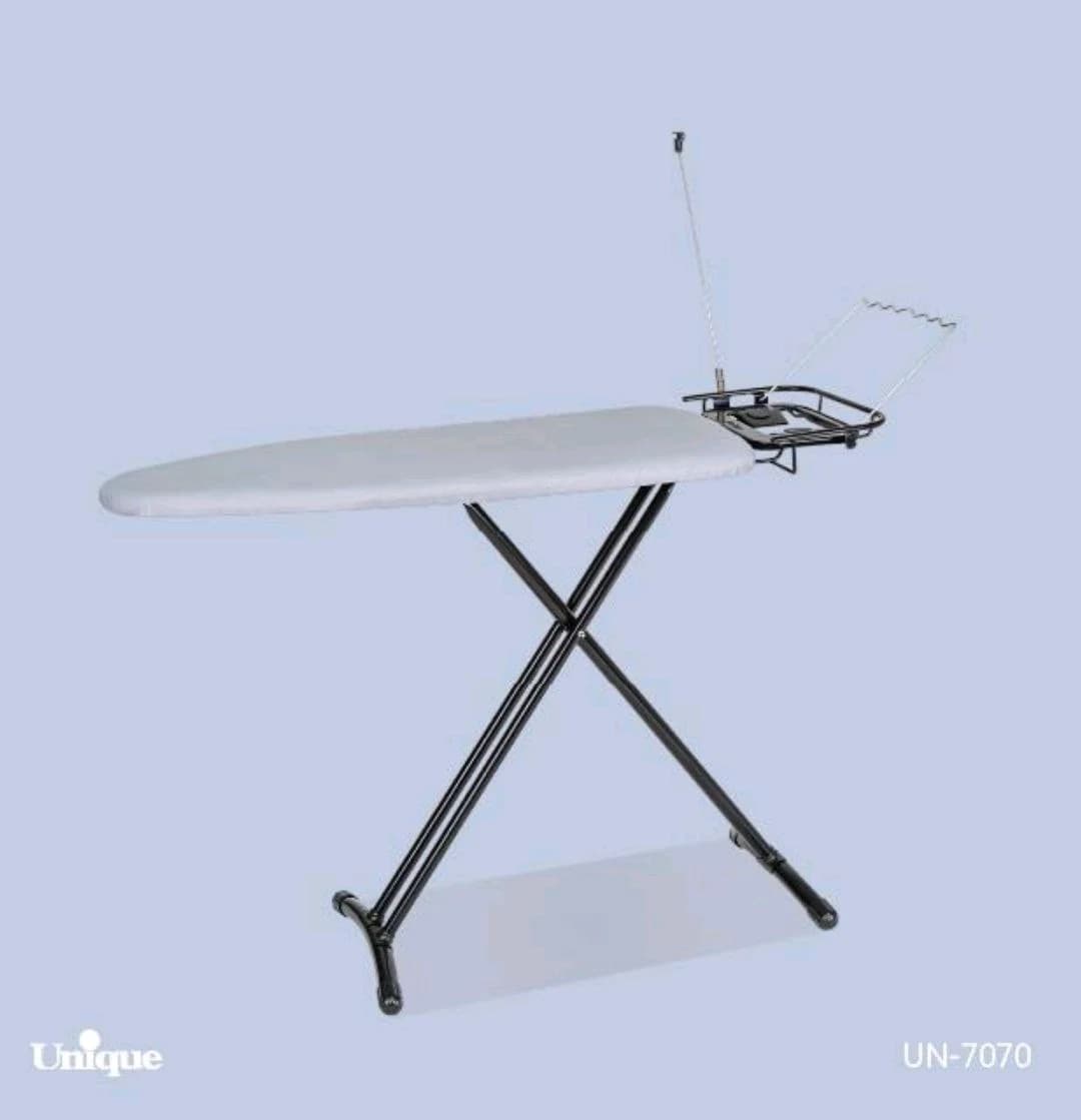میز اتو ایستاده فلزی پریزدار یونیک کد UN-7070