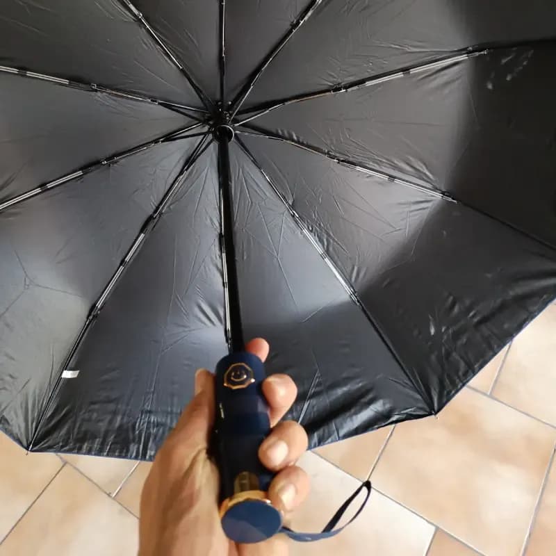 چتر اتومات دسته پاستیلی 20 فنره ضد باد دو رویه UV مناسب آقایان و بانوان — تصویر ۳
