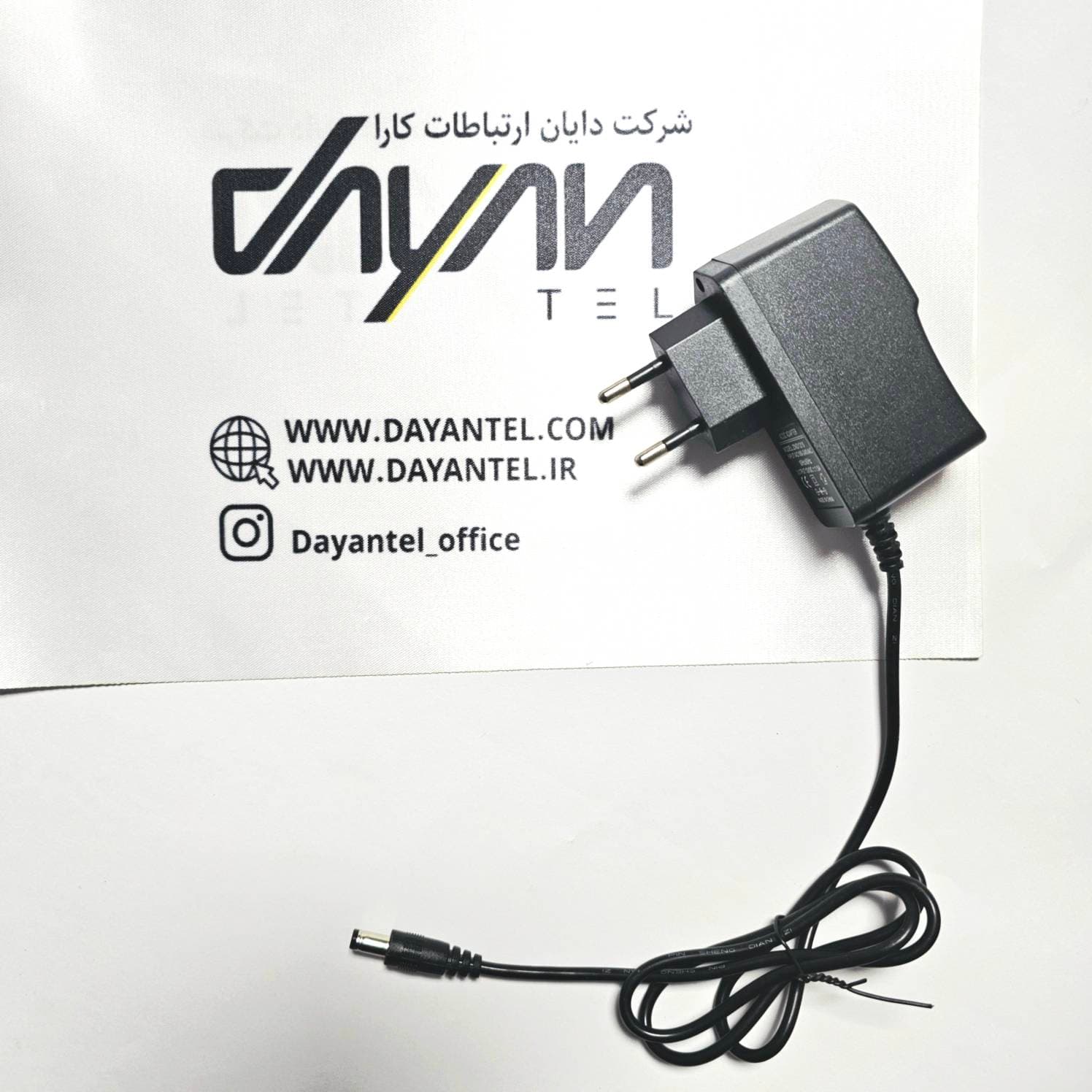 آداپتور برق ۱۲ ولت ۱.۵ آمپر