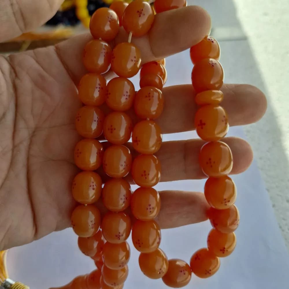 تسبیح سندلوس 41 دانه اصل کد 1012 بودار تراش بیضی آقابزرگ — تصویر ۳