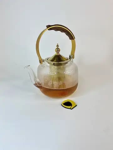 قوری پیرکس تپل شیاردار دسته طلایی 1000 میلی لیتر