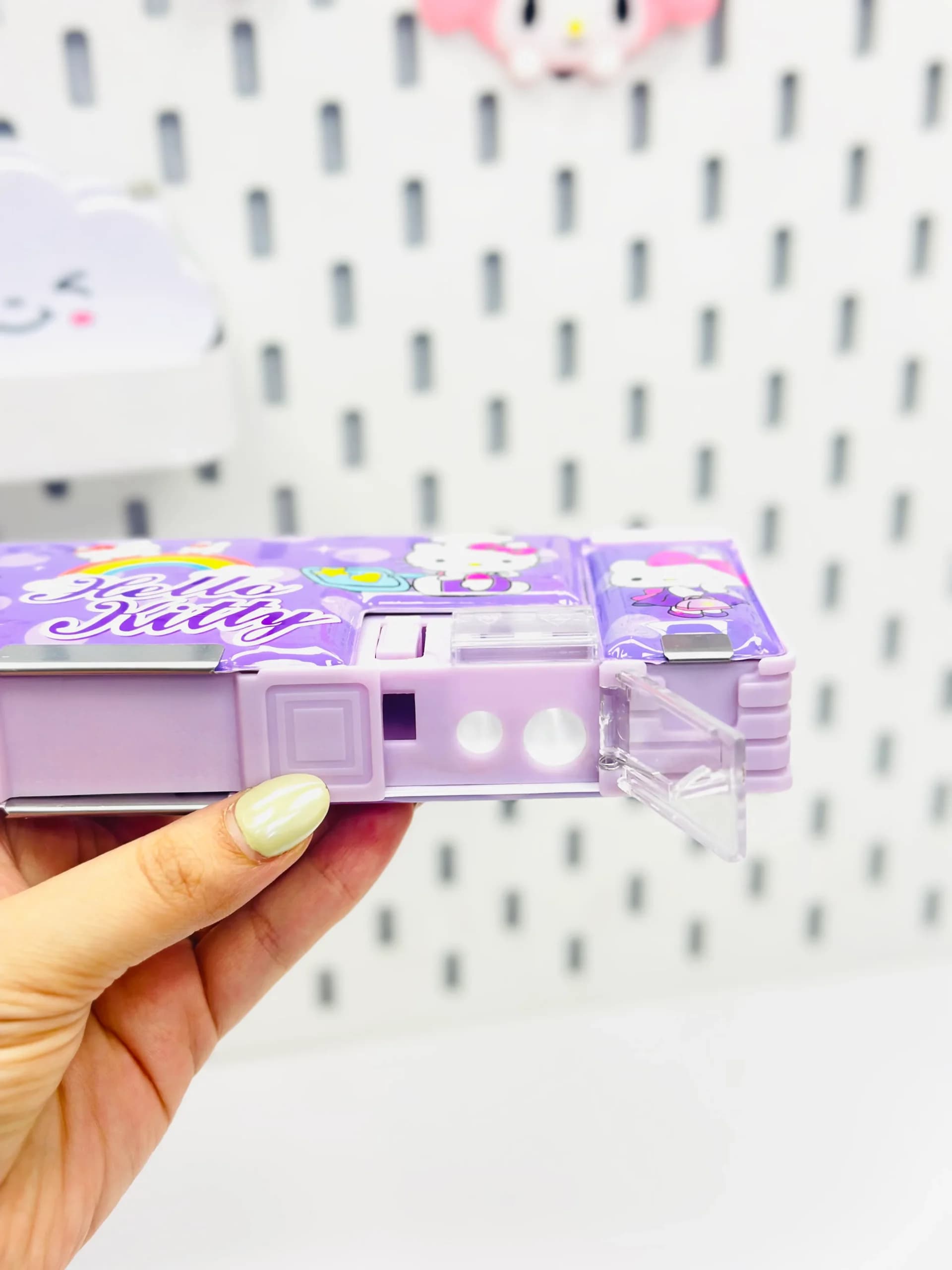 جامدادی مگنتی کیتی کد 211 — تصویر ۵