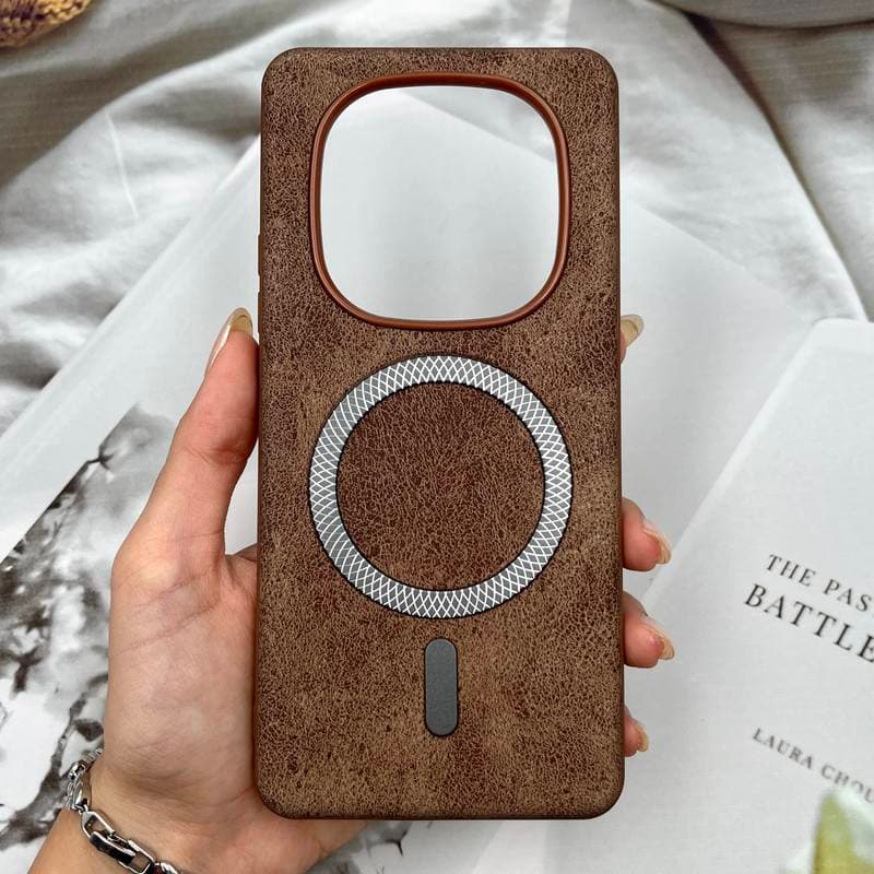 قاب گوشی Redmi Note 14 Pro 5G / Redmi Note 14 Pro Plus 5G / Poco X7 5G شیائومی Old Money چرم داخل پارچه ای مگ سیف Magsafe فلزی اورجینال کلاسیک محافظ لنز برجسته قهوه ای کد 604550