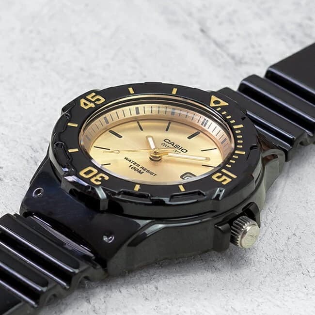 ساعت مچی زنانه کاسیو CASIO LRW-200H-9E — تصویر ۳