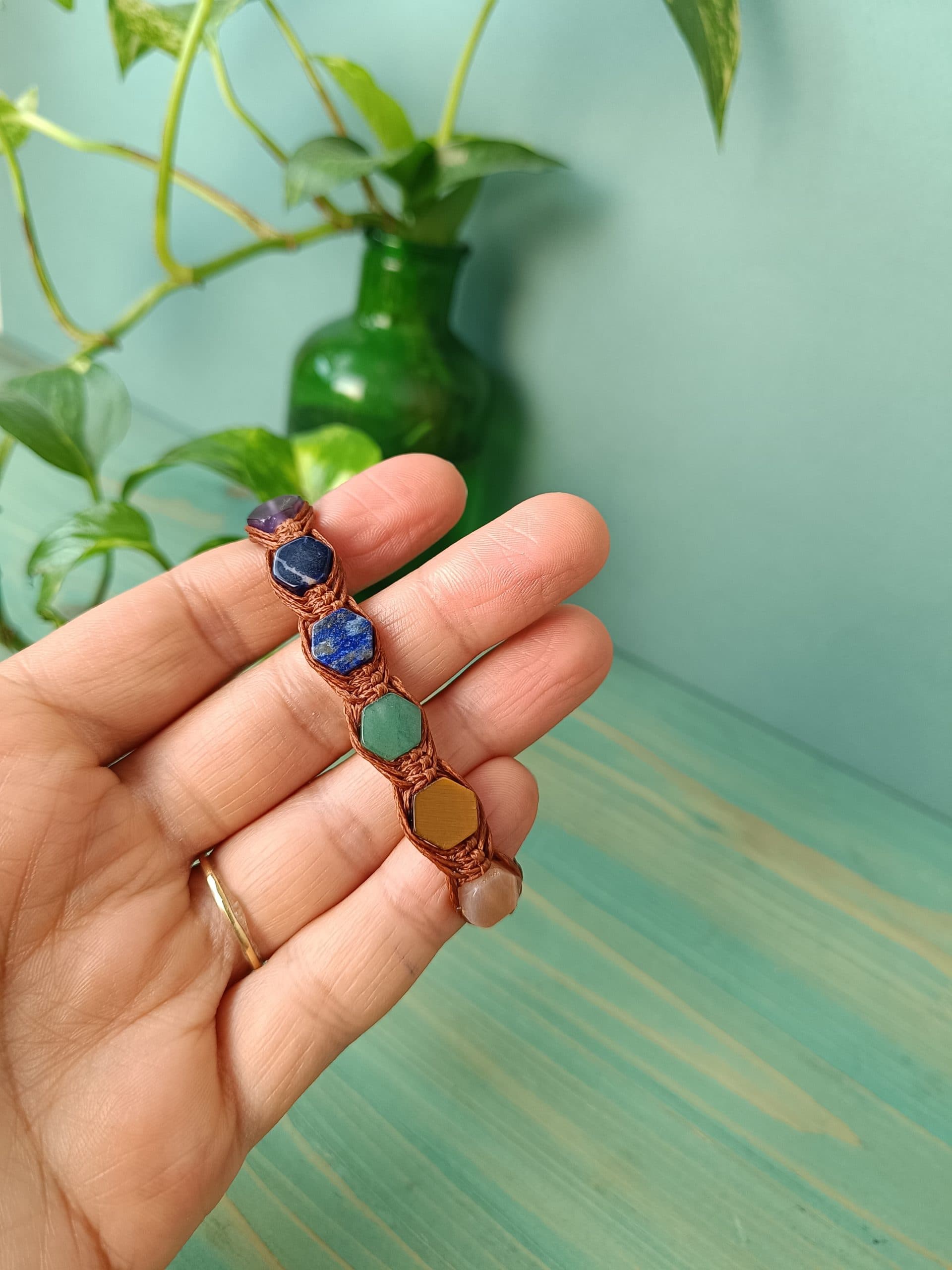 دستبند سنگ 7چاکراه چندضلعی