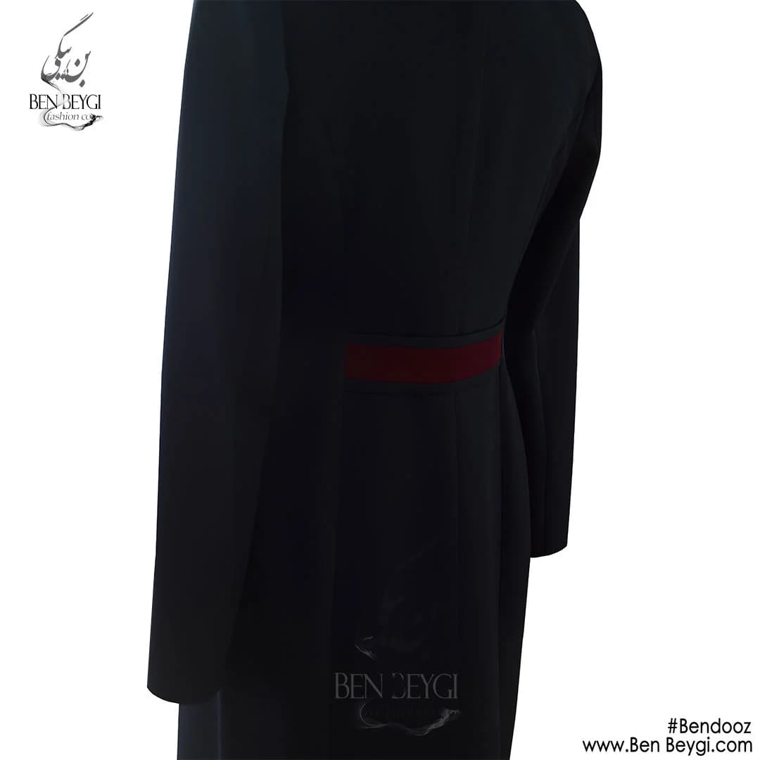 مانتو شلوار اداری یقه انگلیسی رنگ سرمه ای خرج کار زرشکی قد 100 پارچه بزیاق کد 22033 — تصویر ۲