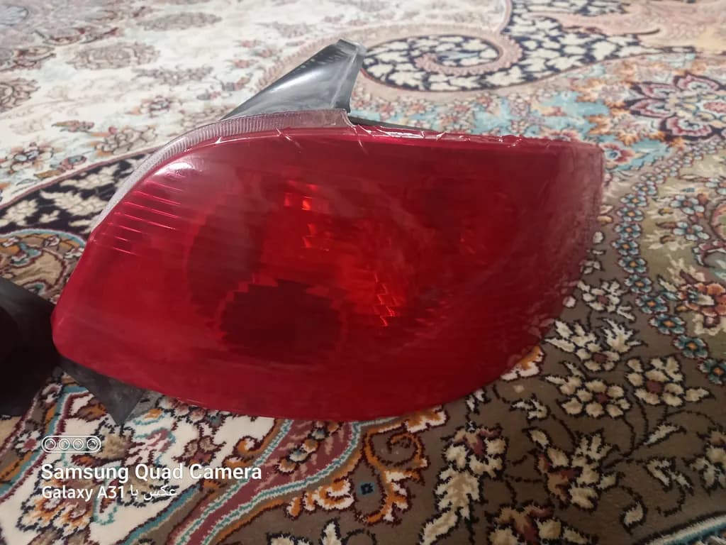 برچسب چراغ خودرو کد r3 کد B19 — تصویر ۲