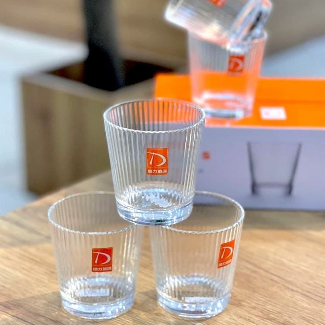 نیم لیوان شیاردار DELI GLASS