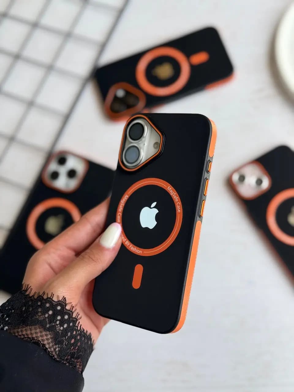 قاب Orange Grip MagSafe (کدC2009) — تصویر ۲
