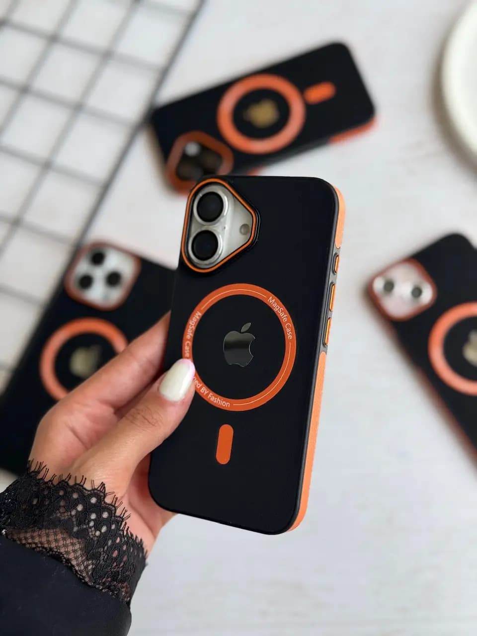 قاب Orange Grip MagSafe (کدC2009) — تصویر ۵
