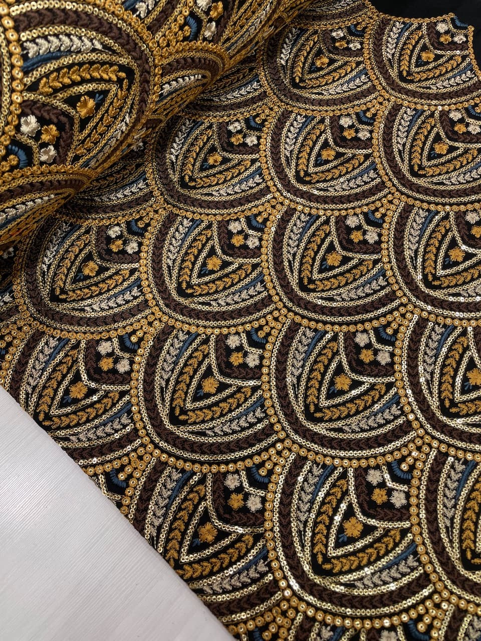 لینن سوزن دوزی — تصویر ۴