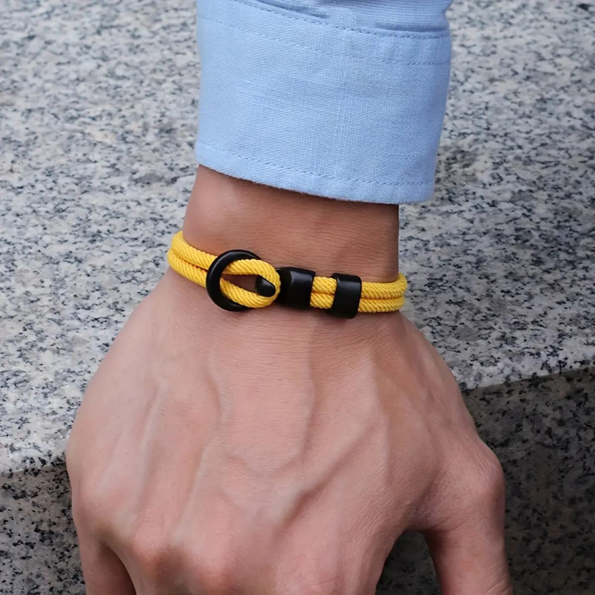 دستبند طنابی مردانه ۴ میلیمتری با قلاب مشکی — تصویر ۲