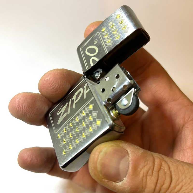 فندک زیپو اصل نقره ای مدل 401063 zippo — تصویر ۳