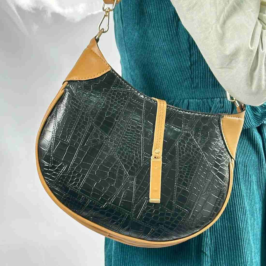 کیف چهل تیکه نیاز(1078)