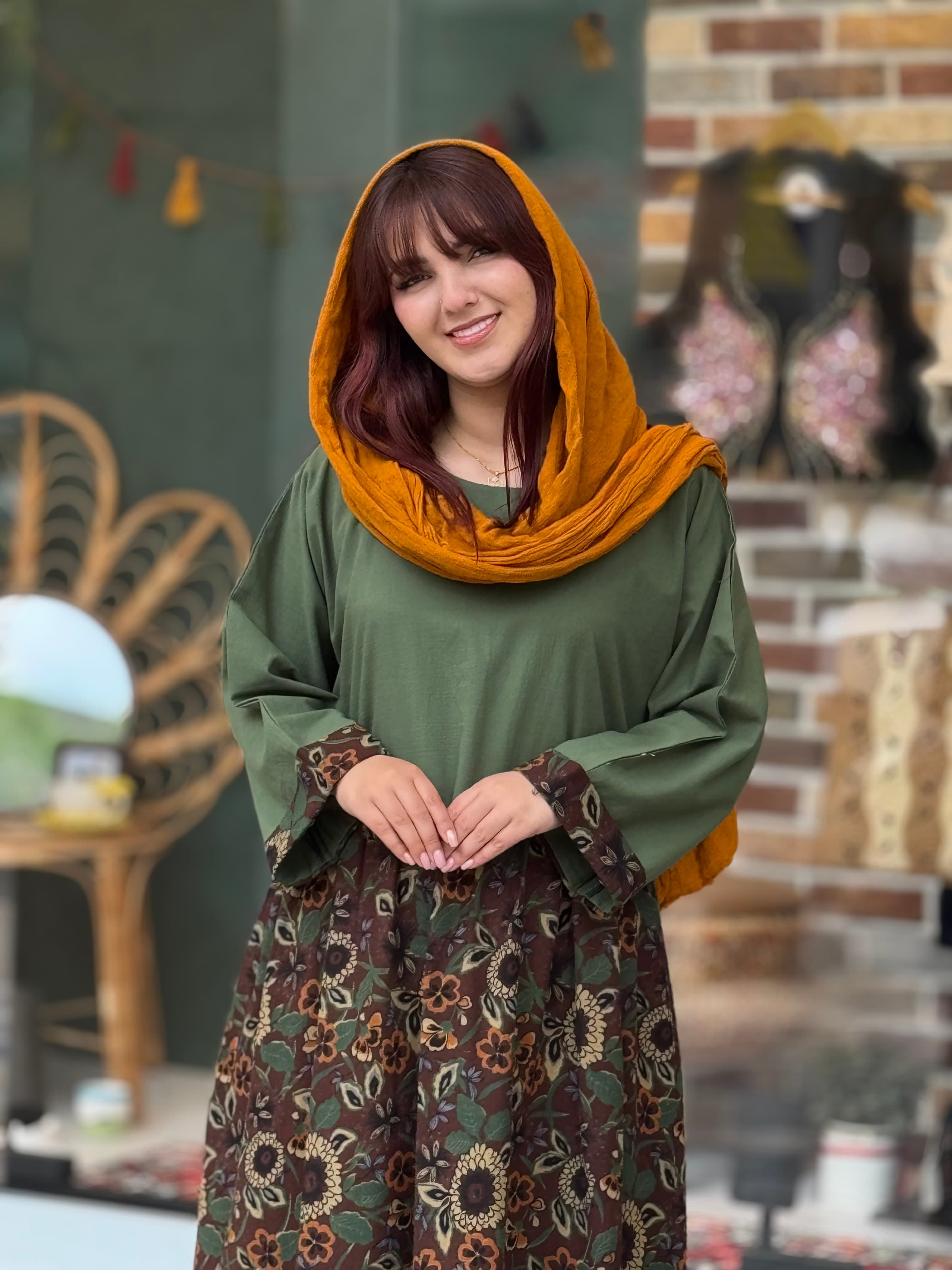 پیراهن شایسته سبز گل درشت قهوه ای — تصویر ۲
