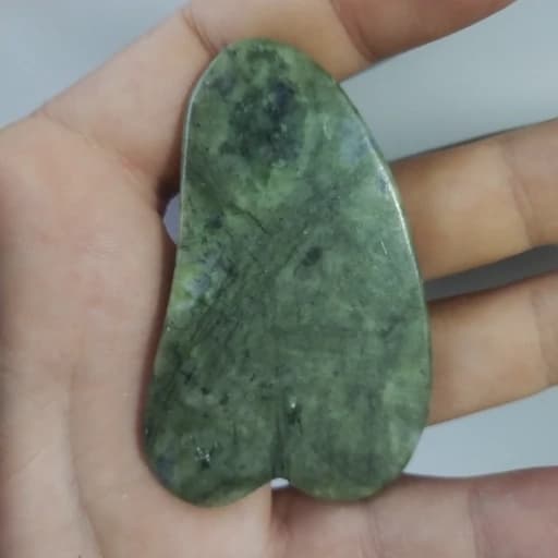 سنگ گواشا، مخصوص ماساژ صورت و بدن، جنس فلکسی (نشکن) — تصویر ۲