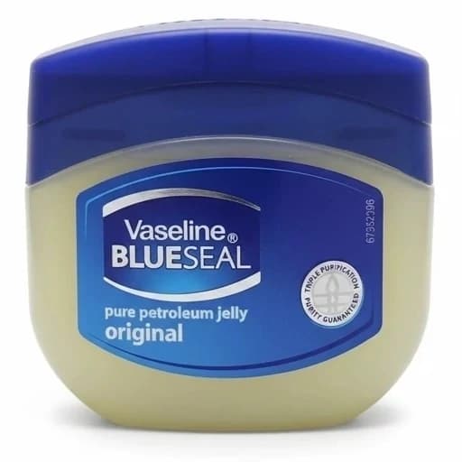 وازلین مدل BlueSeal حجم 250 میلی لیتر نرم کننده و رفع خشکی پوست
