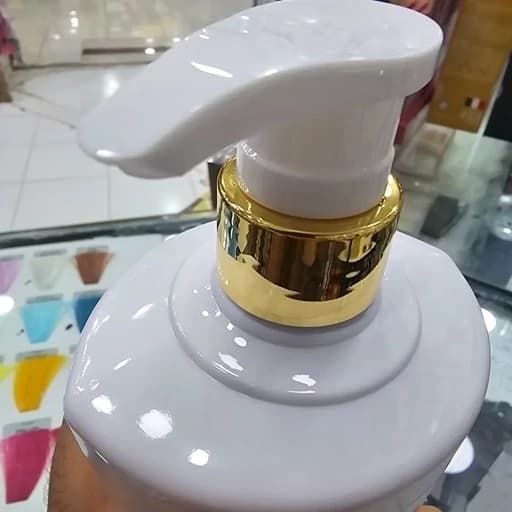 ماسک مو وی آی پی 1000 میل ایتالیایی کلاژن ساز و بیوتین و ضد ریزش و احیا کننده موهای آسیب دیده — تصویر ۴