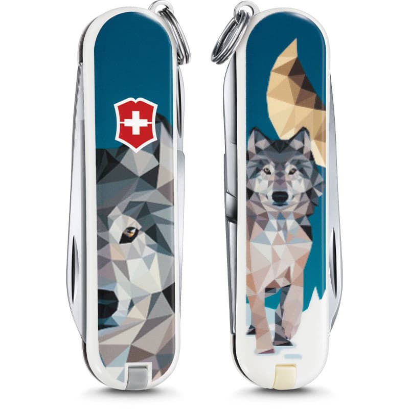 چاقو چندکاره ویکتورینوکس مدل Classic Sd the wolf is coming home — تصویر ۲