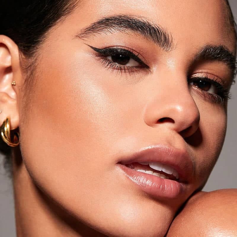 خط چشم دوطرفه استمپی شیگلم SHEGLAM مدل WING IT رنگ BLACK — تصویر ۲