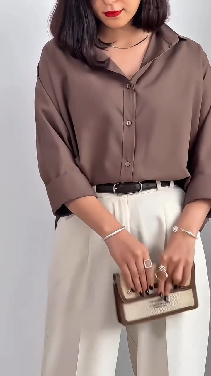 شومیز زنانه مدل گلرو — تصویر ۵