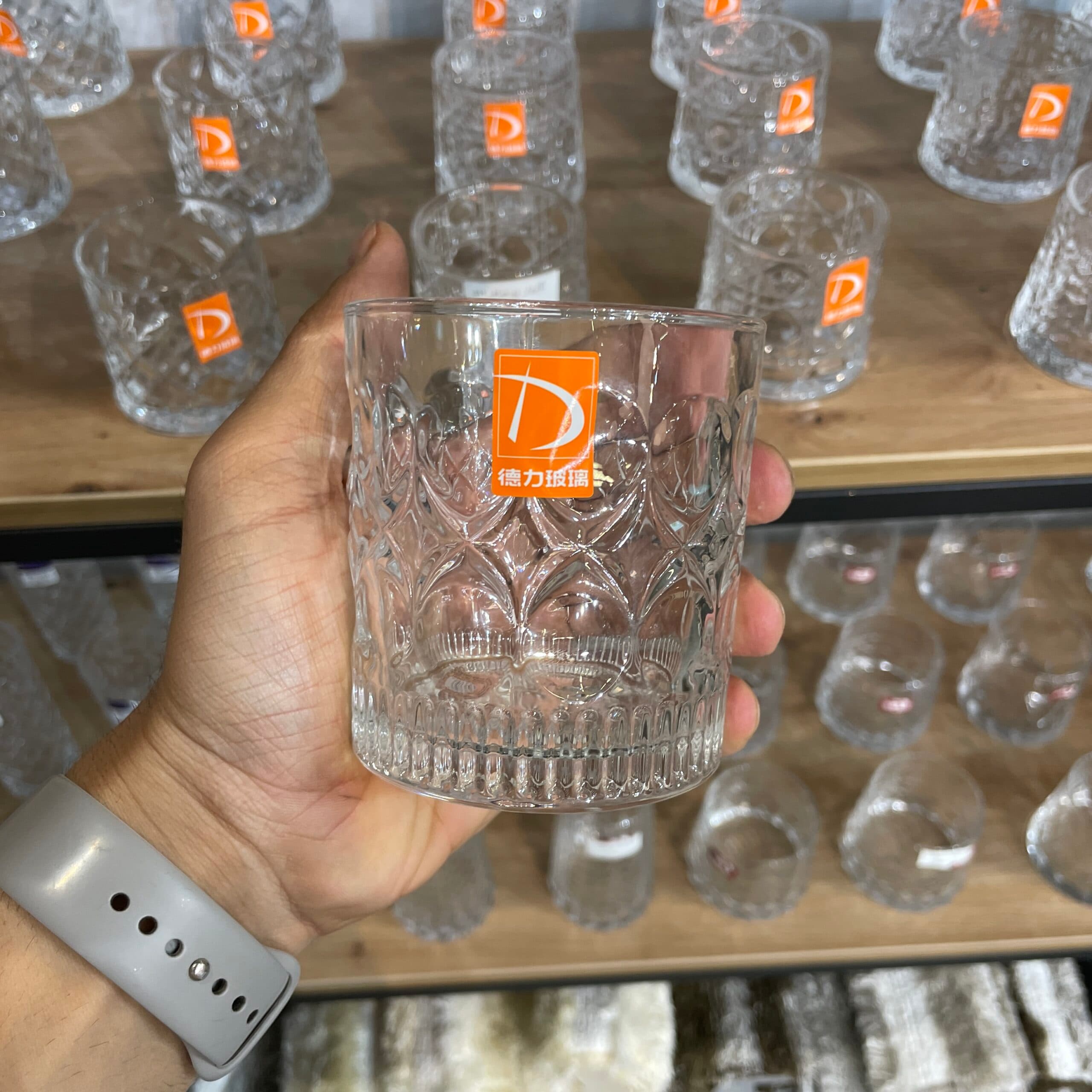 لیوان شیشه‌ای مدل انگشتی برند Deli Glass – ست ۶ عددی — تصویر ۲