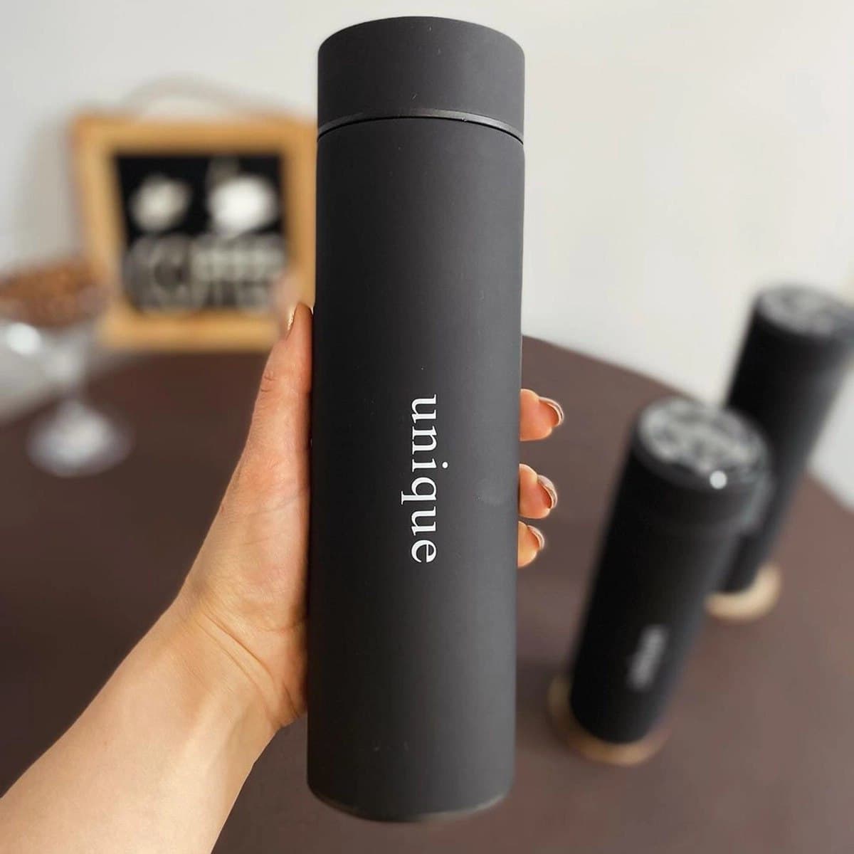 فلاسک مسافرتی دماسنج دار مدل unique