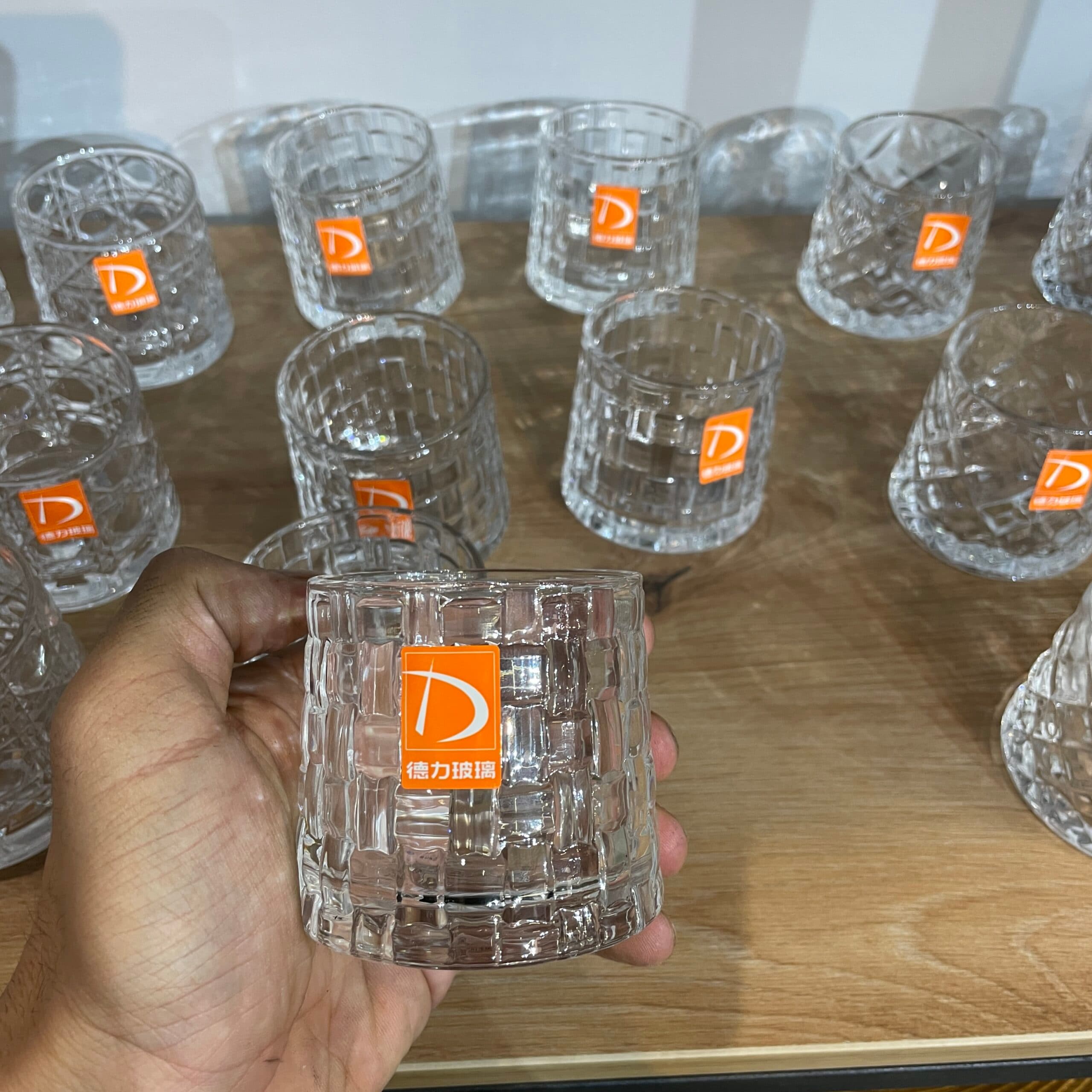 لیوان چرخشی دلی طرح مربعی – ست ۶ عددی Deliglass