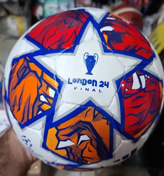 توپ فوتسال دوختی طرح فینال لیگ قهرمانان 2024 — تصویر ۳