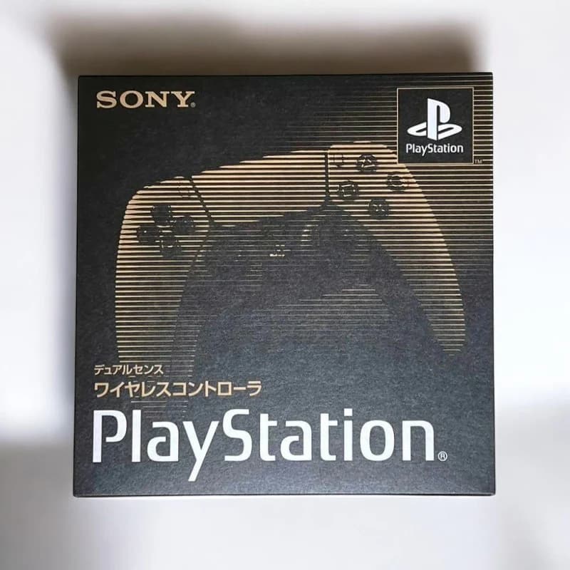 دسته PS5 نسخه 30 سالگی | PlayStation 5 DualSense 30th Anniversary — تصویر ۳