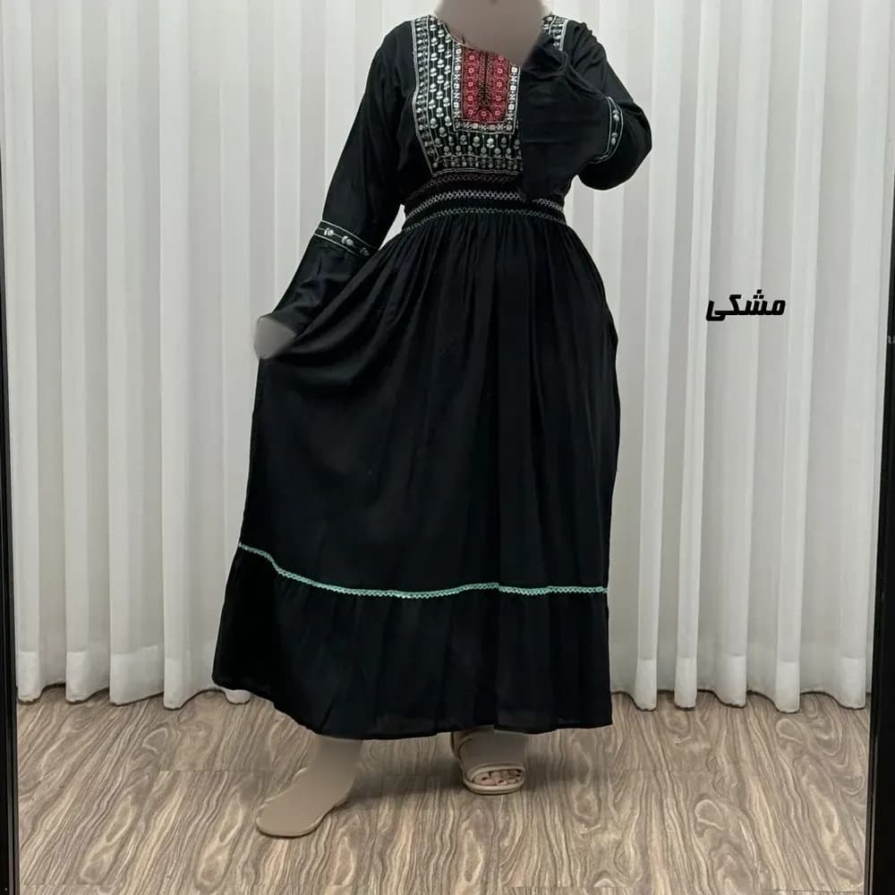 پیراهن نخی گلدوزی زنانه و دخترانه فری سایز مدل نازی کد 1778 — تصویر ۱۰