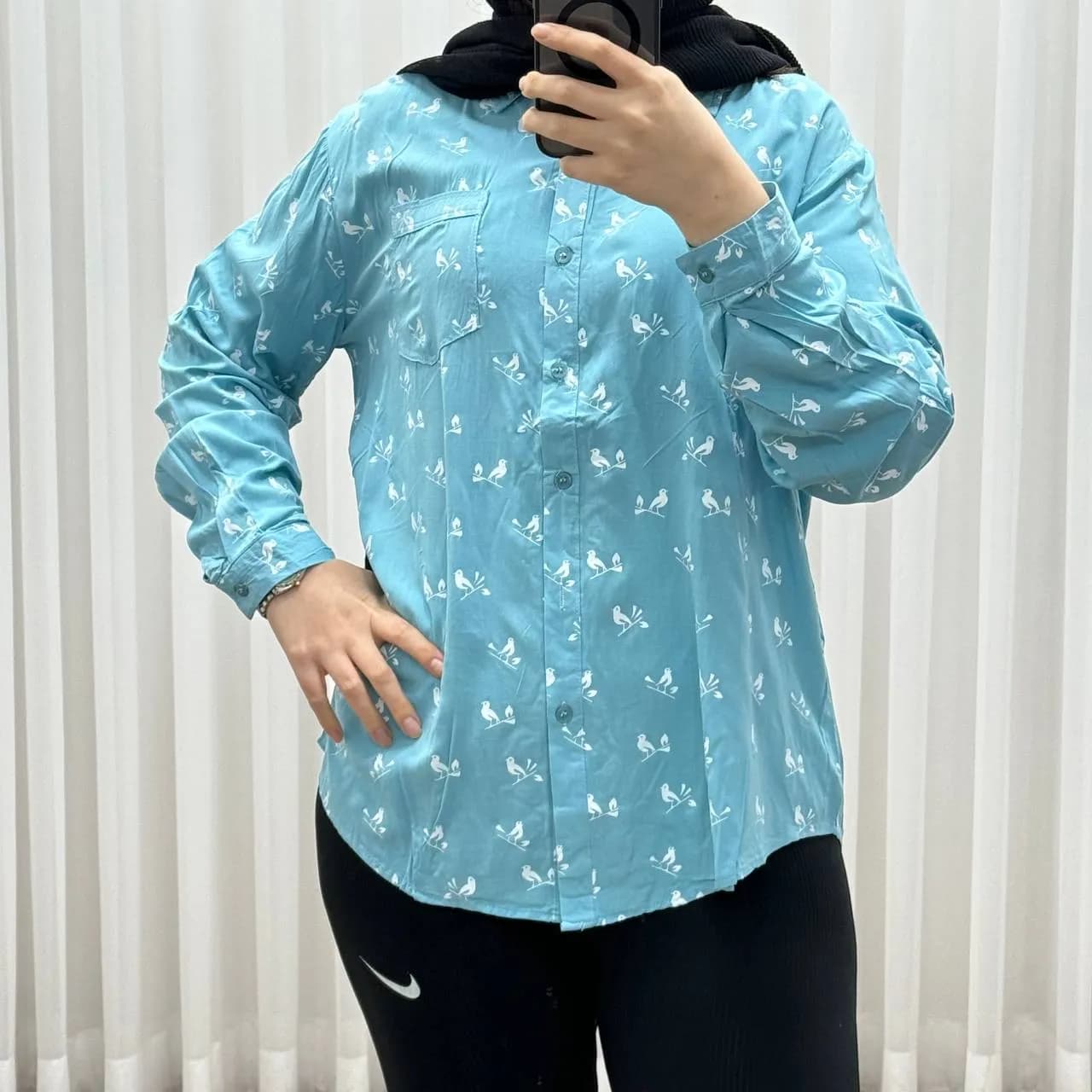 شومیز وارداتی نخی مدل Bird کد 1364 فری سایز تا 50 تنخور شیک چهارفصل زنانه و دخترانه — تصویر ۳
