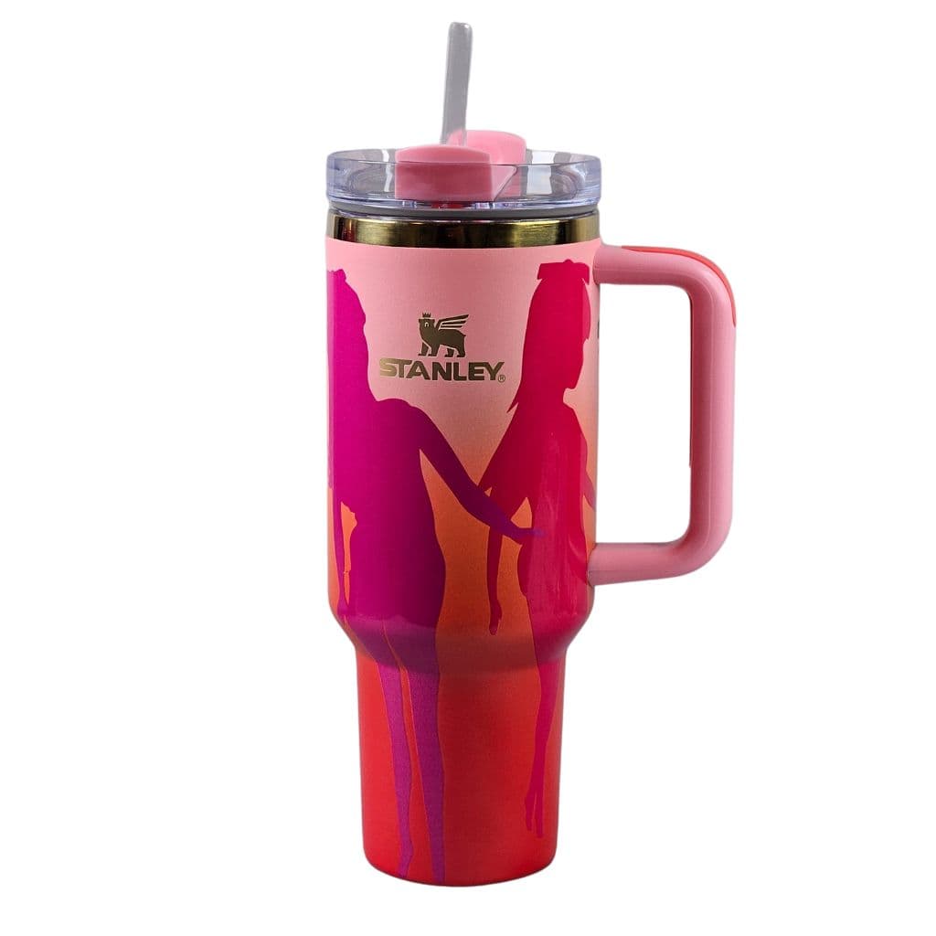 ماگ اورجینال استنلی و باربی طرح Twist ‘N Turn مدل Quencher گنجایش 40oz — تصویر ۲