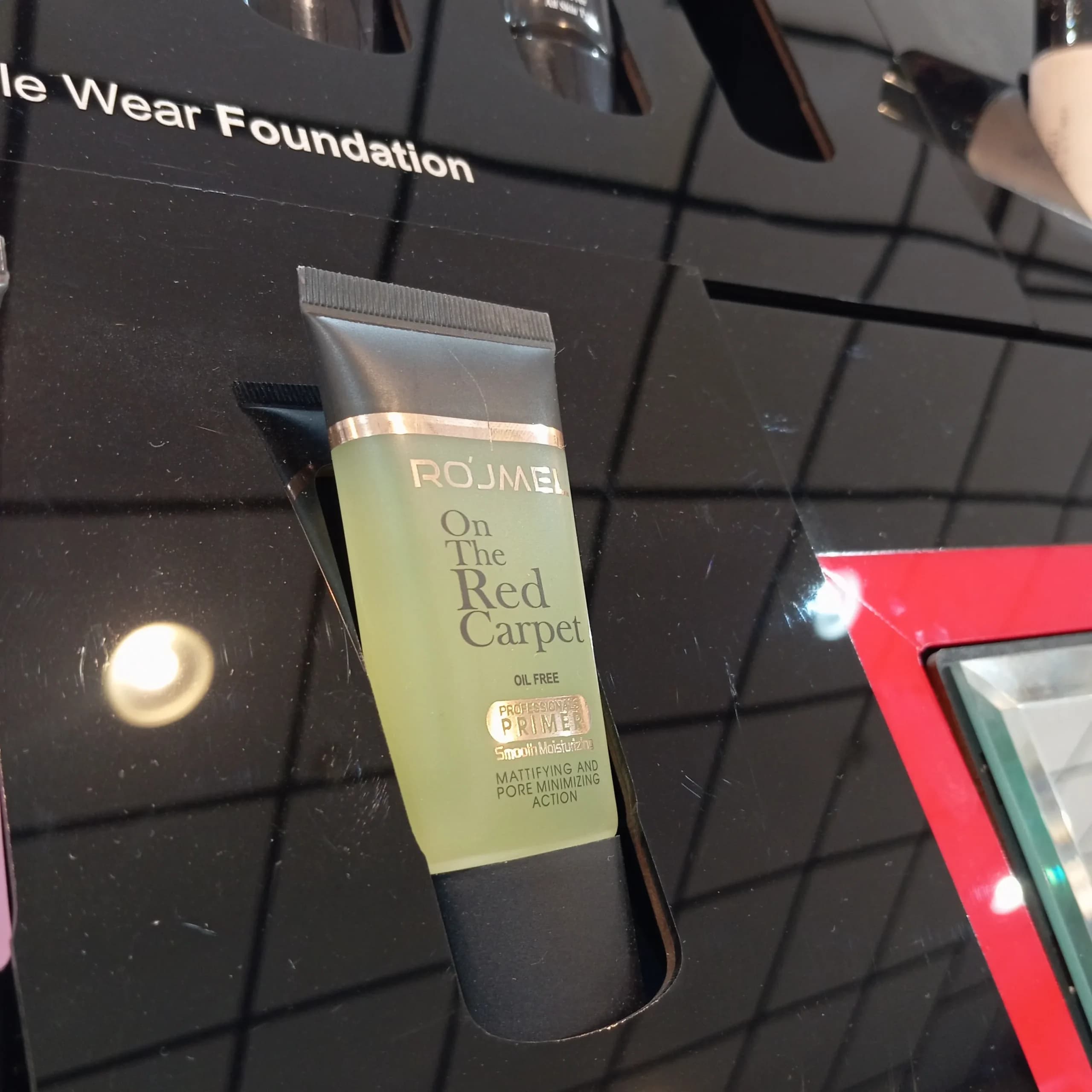 پرایمر رژمل مناسب پوست چرب شماره 502 ROJMEL SMOOTH MOISTURIZING PRIMER — تصویر ۳