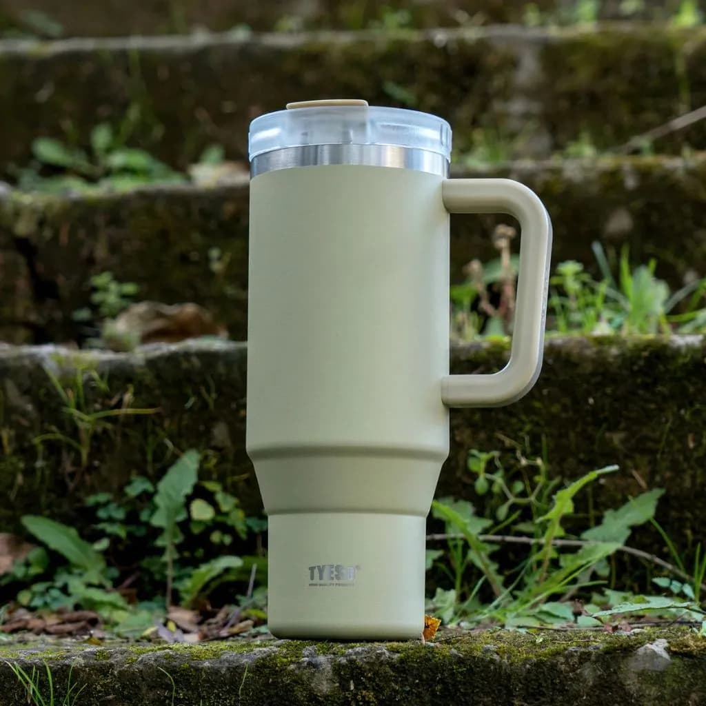 تراول ماگ تامبلر تایسو 900ML دسته دار — تصویر ۳