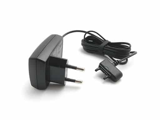 شارژر سونی اریکسون مدل CAA-0002005-BV — تصویر ۲
