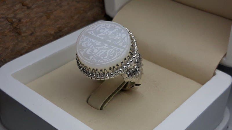 انگشتر مردانه عقیق نباتی خطی کد 384