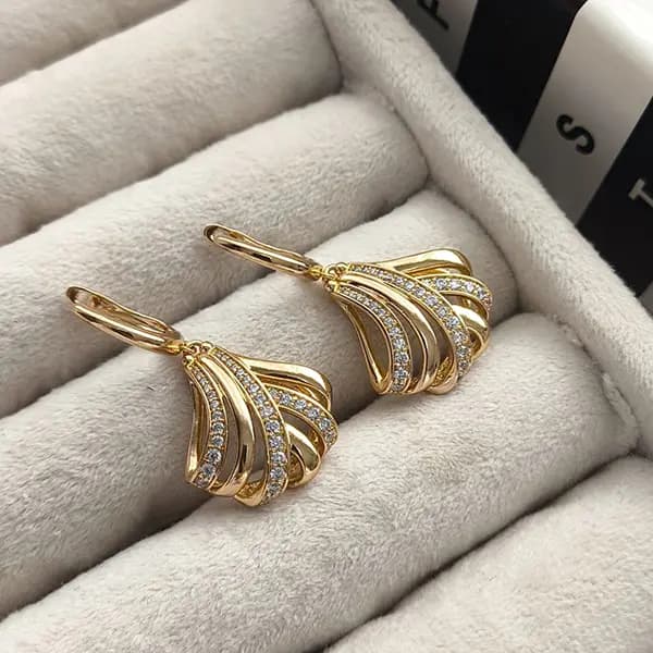 گوشواره صدفی نگین دار ژوپینگ