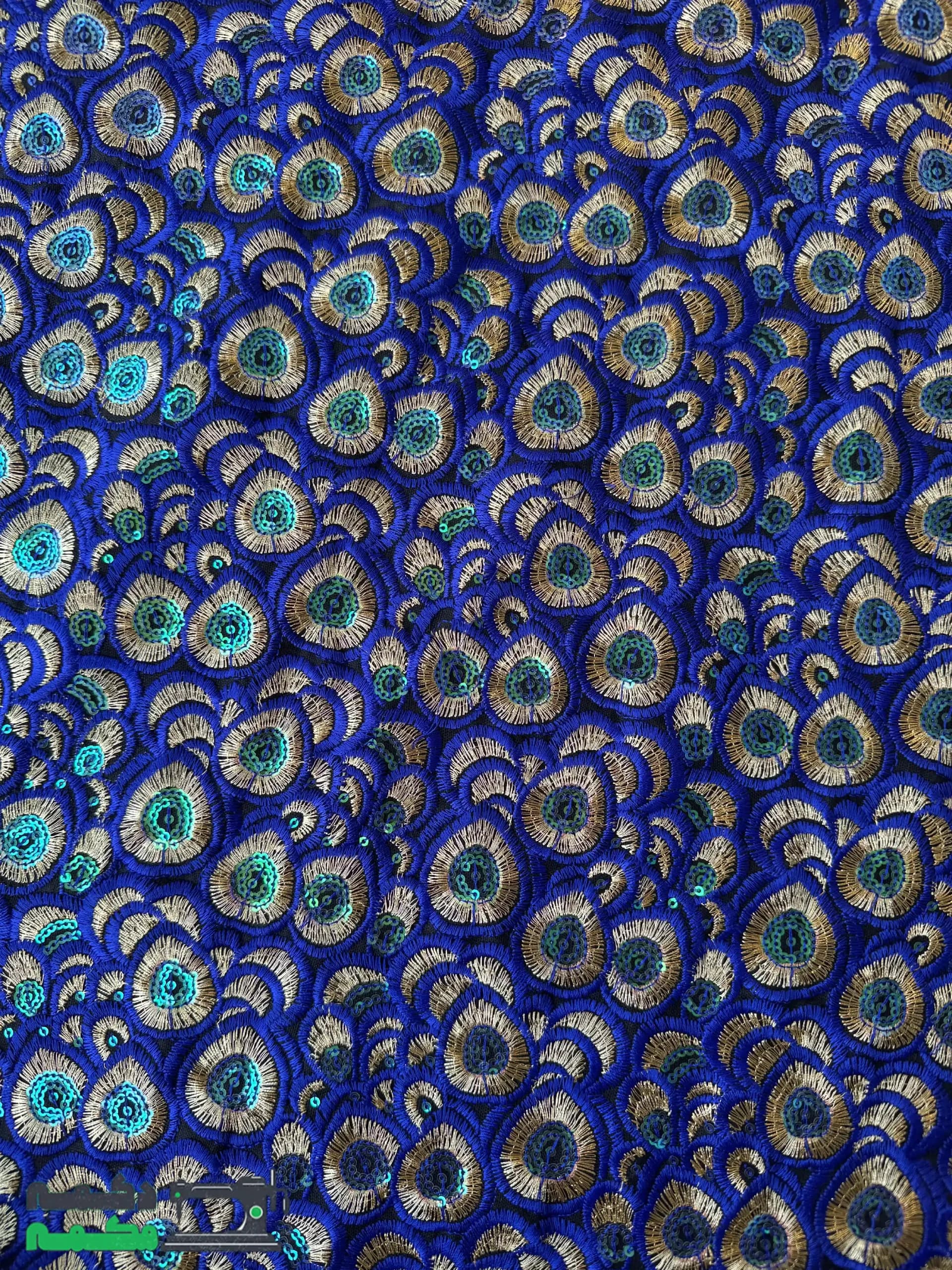 پارچه لینن سوزندوزی آبی با طرح چشم — تصویر ۲