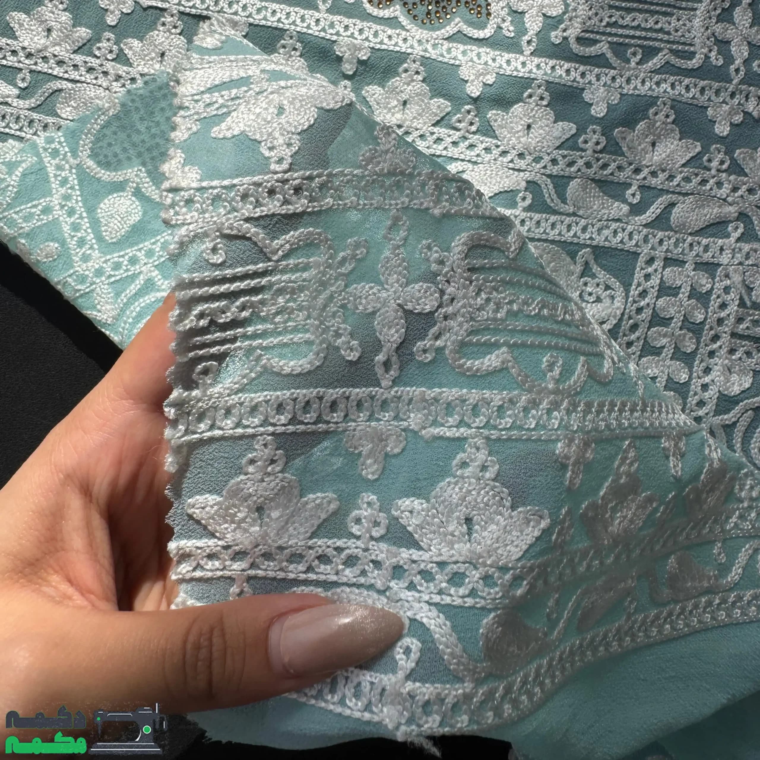 پارچه حریر سوزن دوزی سبز روشن — تصویر ۳