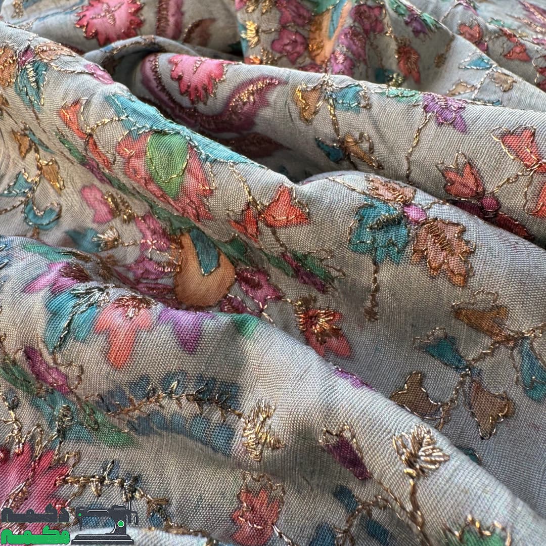 پارچه تافته کرم نسکافه ای — تصویر ۲