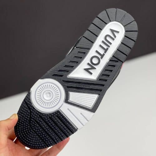کفش لویی ویتون نایک مشکی سفید Louis Vuitton x Nike Black White — تصویر ۳